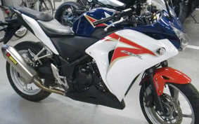 HONDA CBR250R MC41