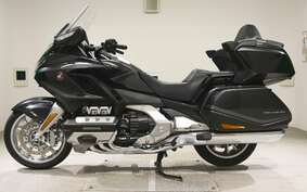 HONDA GL 1800 GOLD WING TOUR DCT 2021 SC79