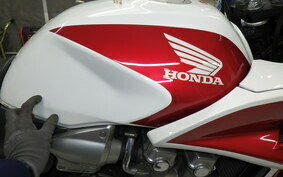 HONDA CB1300SB SUPER BOLDOR A 2006 SC54