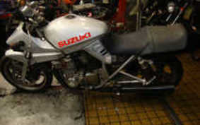 SUZUKI GSX400S KATANA 1996 GK77A