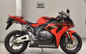 HONDA CBR1000RR 2006 SC57