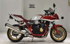 HONDA CB1300SB SUPER BOLDOR A 2006 SC54