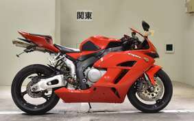 HONDA CBR1000RR 2004 SC57