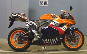 HONDA CBR600RR GEN 3 2010 PC40