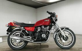 YAMAHA XJ550 4V8