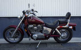 HONDA SHADOW 1100 1990 SC18