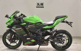 KAWASAKI ZX-25R ZX250E