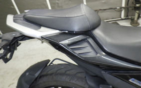 YAMAHA FZ25