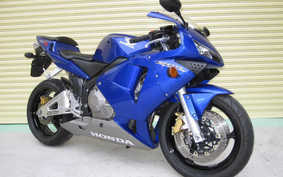 HONDA CBR600RR 2004 PC37