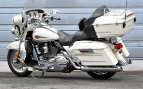 HARLEY FLHTCU CVO Electra Glide 2008 PR4