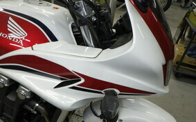 HONDA CB1300SB SUPER BOLDOR A 2013 SC54