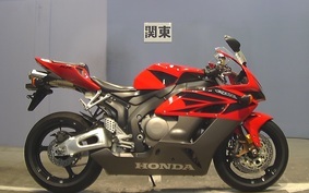 HONDA CBR1000RR 2004 SC57