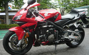 HONDA CBR600RR 2004 PC37