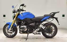 BMW R1200R 2015 0A04