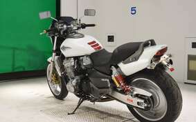 HONDA X4 LD 2003 SC38