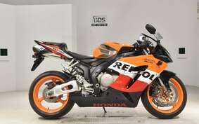 HONDA CBR1000RR 2012 SC57