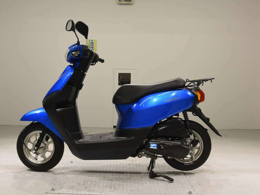 Скутер honda tact af79