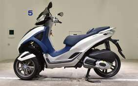 PIAGGIO MP3 300 2017