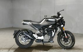 HUSQVARNA  スヴァルトピレン125 JUA4