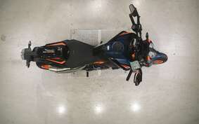 KTM 890 DUKE R 2023