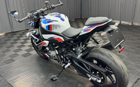 BMW M1000R 2024 0E81