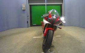 YAMAHA YZF-R7 2000 RM01