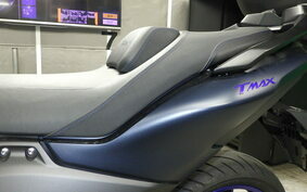 YAMAHA T-MAX 560 2023 SJ19J