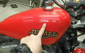 HARLEY XL883LI 2010