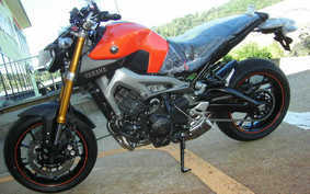 YAMAHA MT-09