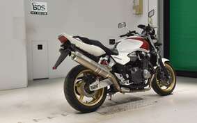 HONDA CB1300SF SUPER FOUR A 2011 SC54