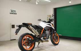 KTM 890 DUKE R 2021