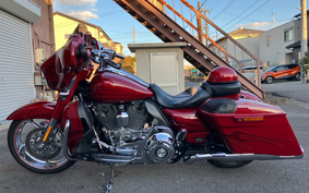 HARLEY FLHXSE CVO 2015 CVO