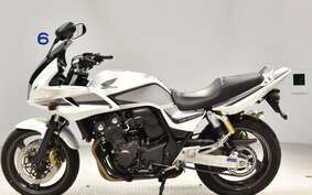 HONDA CB400 SUPER BOLDOR VTEC 2011 NC42