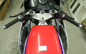 YAMAHA FZR250 2KR