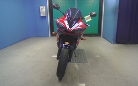 YAMAHA YZF-R6 2004 RJ05