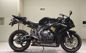 HONDA CBR1000RR 2006 SC57