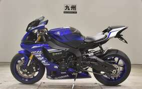 YAMAHA YZF-R1 2018