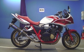 HONDA CB1300SB SUPER BOLDOR A 2006 SC54