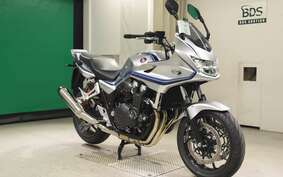 HONDA CB1300SB SUPER BOLDOR 2024 SC54