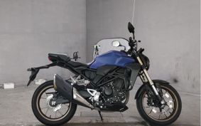 HONDA CB250R MC52