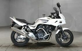 HONDA CB400 SUPER BOLDOR 2011 NC42