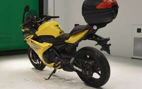 YAMAHA FAZER FZ6 R 2011