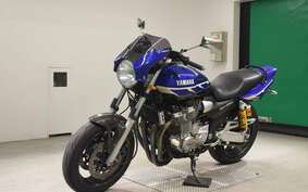 YAMAHA XJR1300 2000 RP02