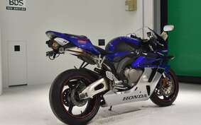 HONDA CBR1000RR 2005 SC57