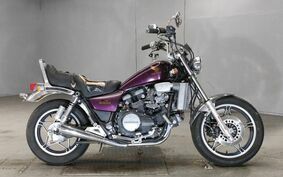 HONDA MAGNA 750 RC09