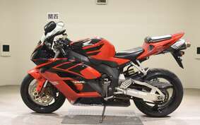 HONDA CBR1000RR 2005 SC57