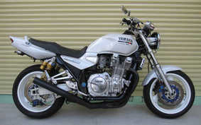 YAMAHA XJR1300 2000 RP03J