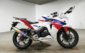 HONDA CBR125R JC50