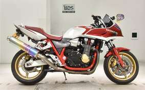 HONDA CB1300SB SUPER BOLDOR A 2006 SC54