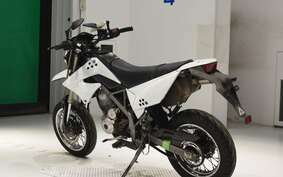 KAWASAKI KLX125D TRACKER LX125D